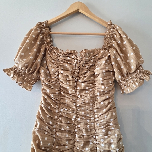Finders Keepers Rosie Tan Polka Dot Ruched Fitted Feminine Mini Dress Size Small - Picture 8 of 16